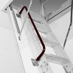 Дополнительные элементы для лестниц OMAN Поручень Дополнительные элементы для лестниц OMAN Поручень