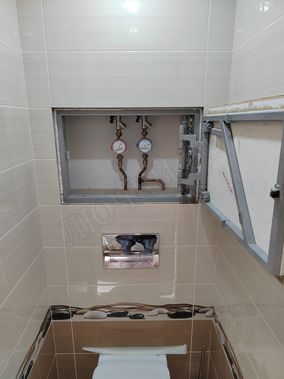 Люк под плитку Нажимной Железяка, 2 створки, 950*900 Люк под плитку Нажимной Железяка, 2 створки, 950*900