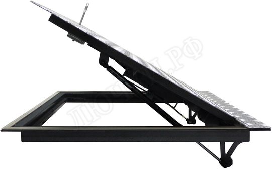 Уличный люк Дворник Уголок, нержавеющий рифленый лист 900*1400 Уличный люк Дворник Уголок, нержавеющий рифленый лист 900*1400